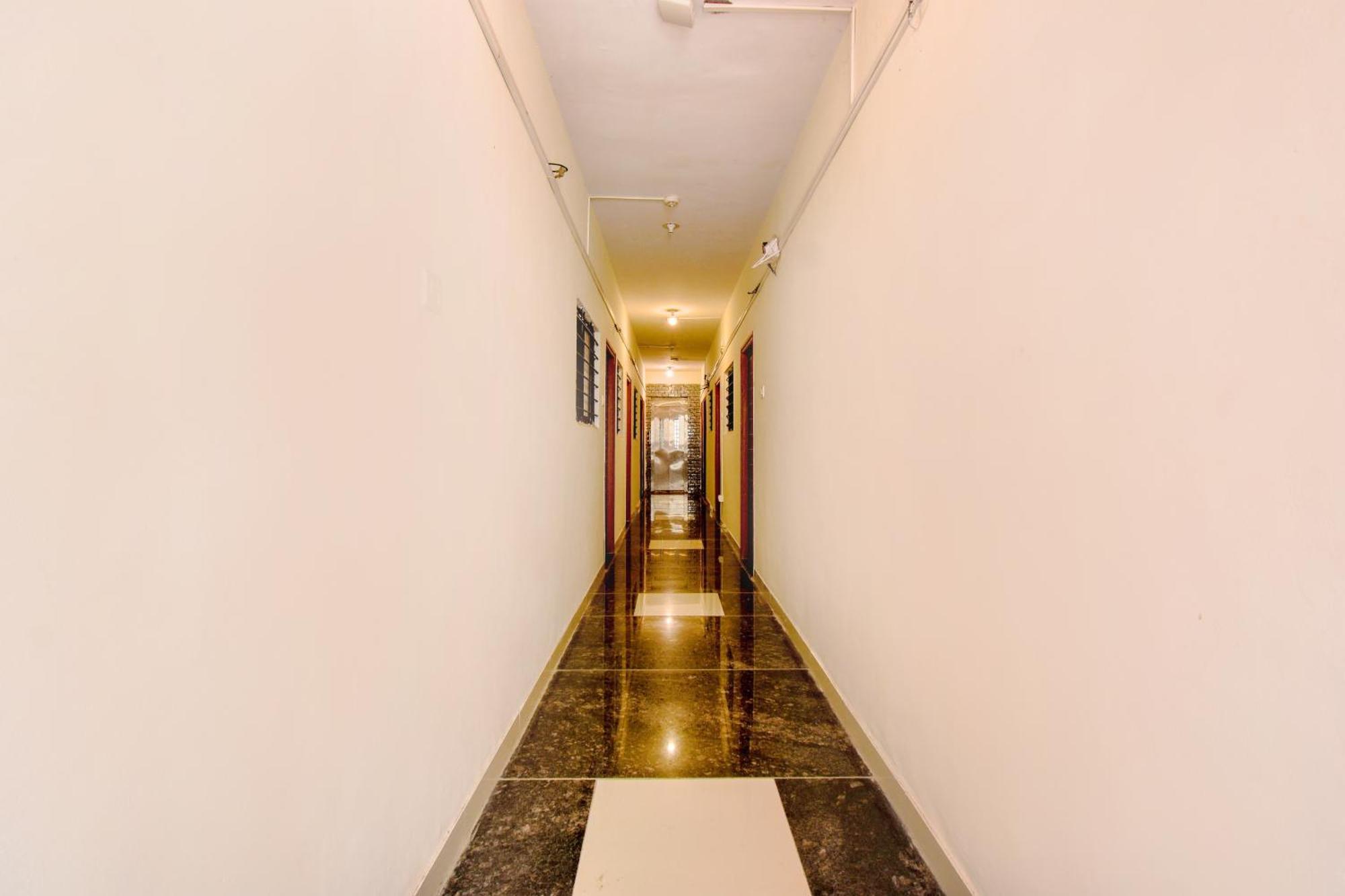 Hotel Fabexpress Srh - Nr Butterfly Park - Hinjawadi Exterior foto